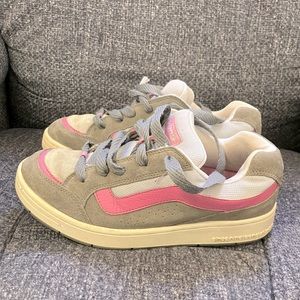 Vintage Vans Y2K Mannaz Skater size 9